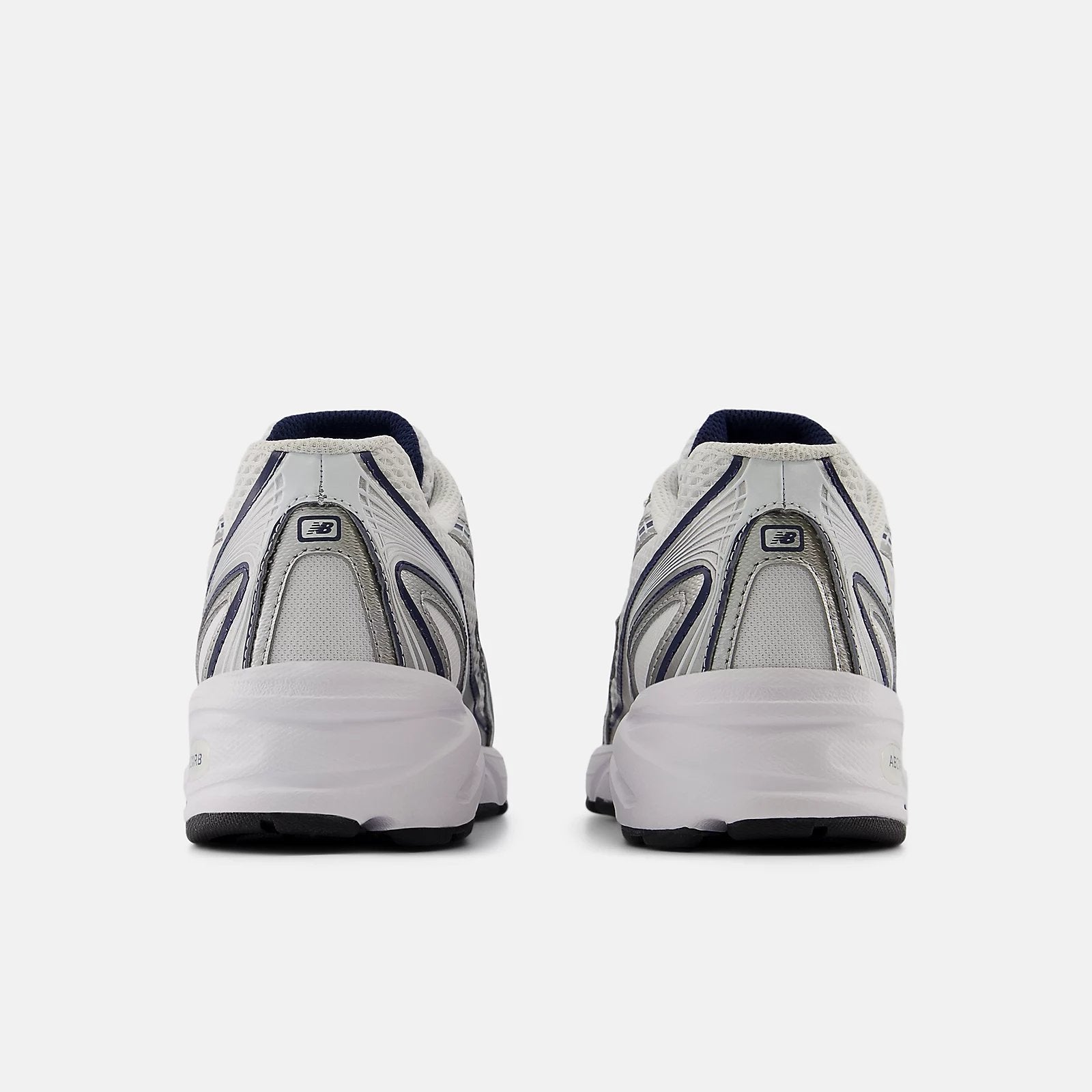Women’s New Balance 740 Retro Trainers