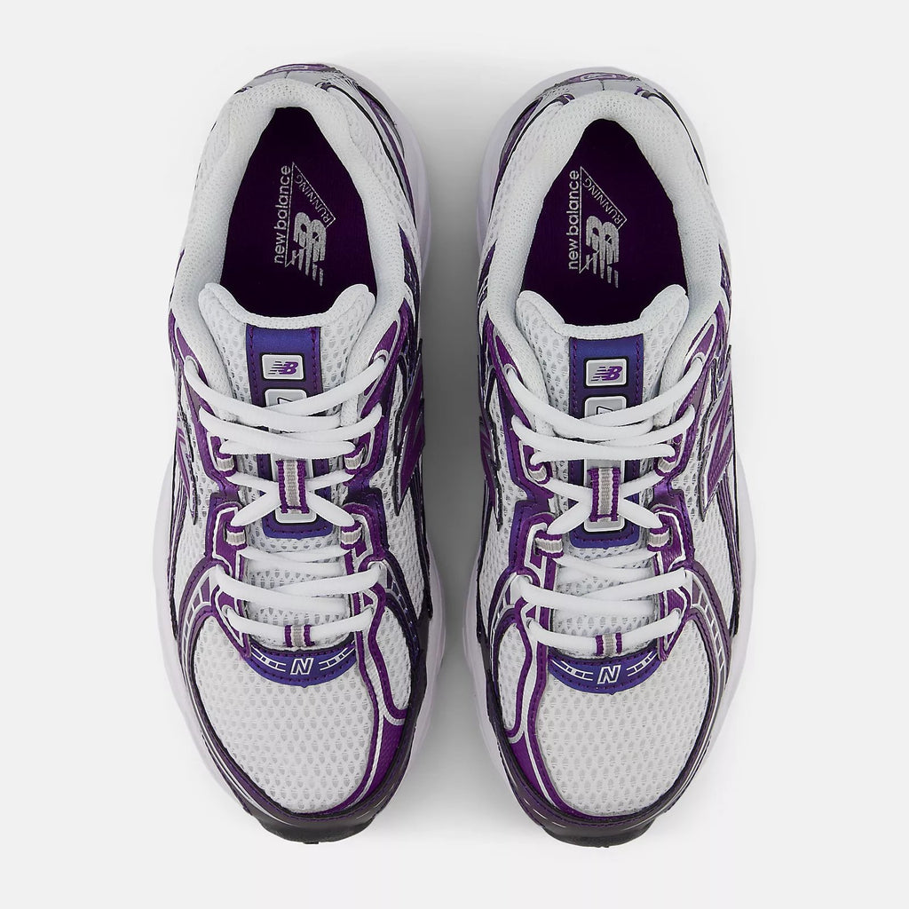 Women’s New Balance 740 Retro Trainers