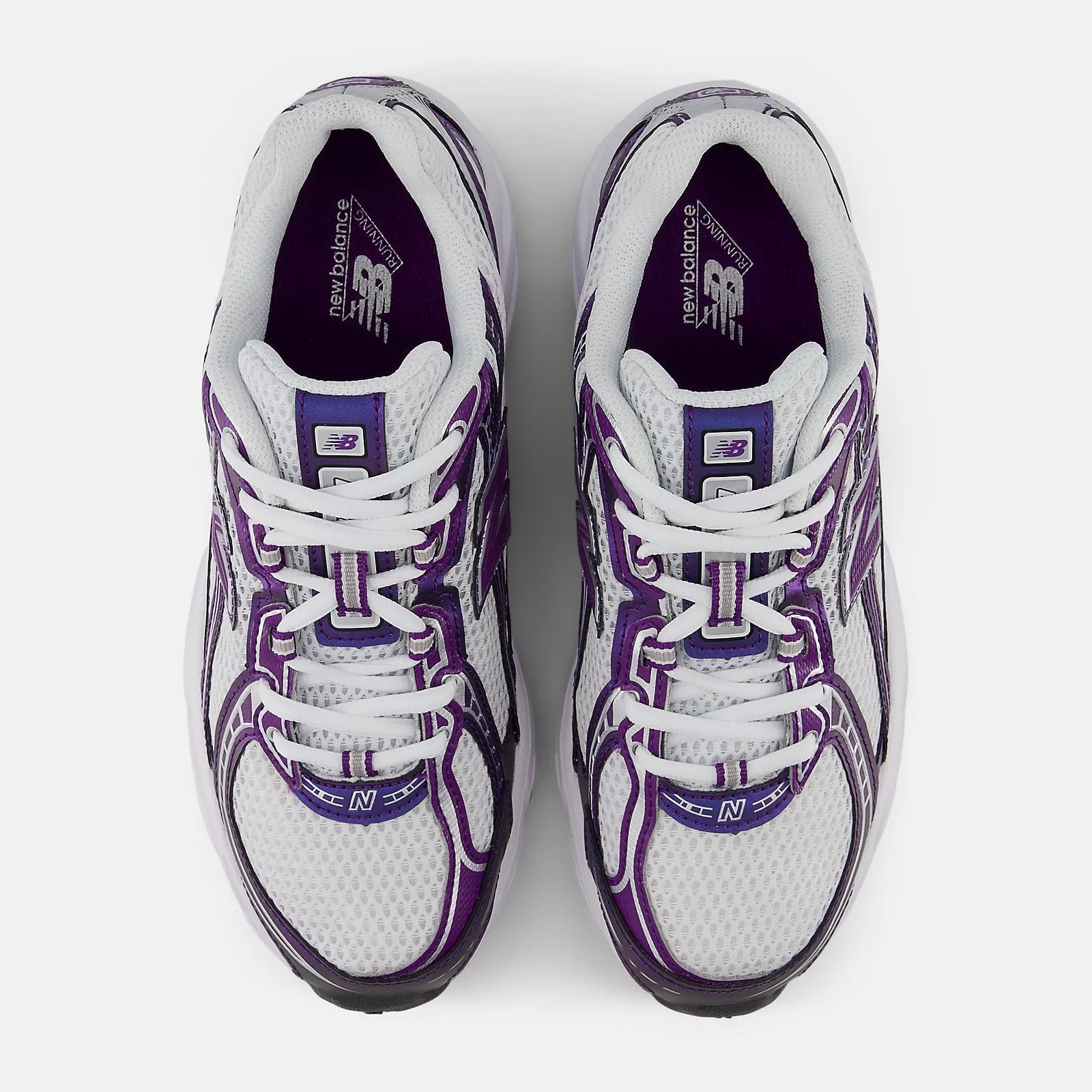 Women’s New Balance 740 Retro Trainers