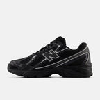 Women’s New Balance 740 Retro Trainers
