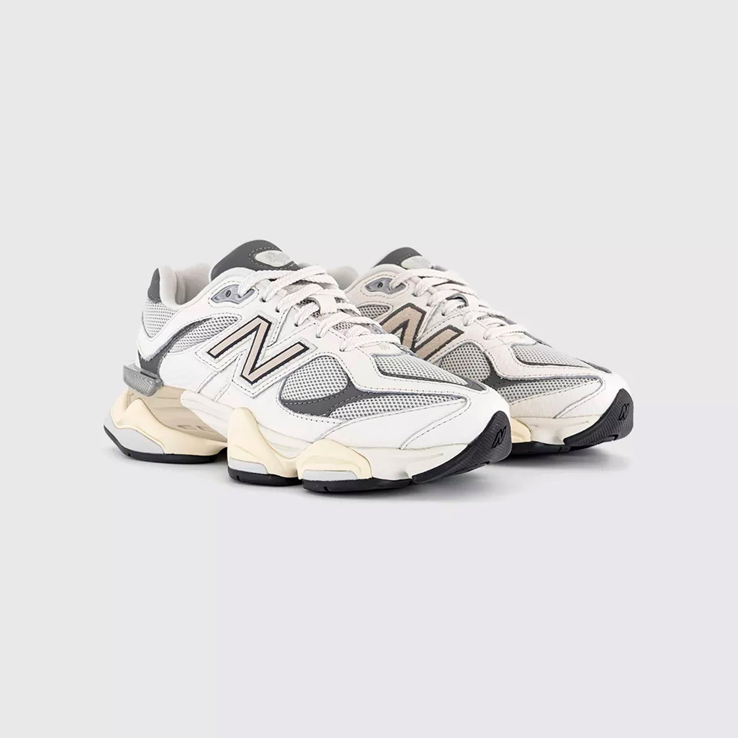 Unisex New Balance 9060 Lifestyle Trainers