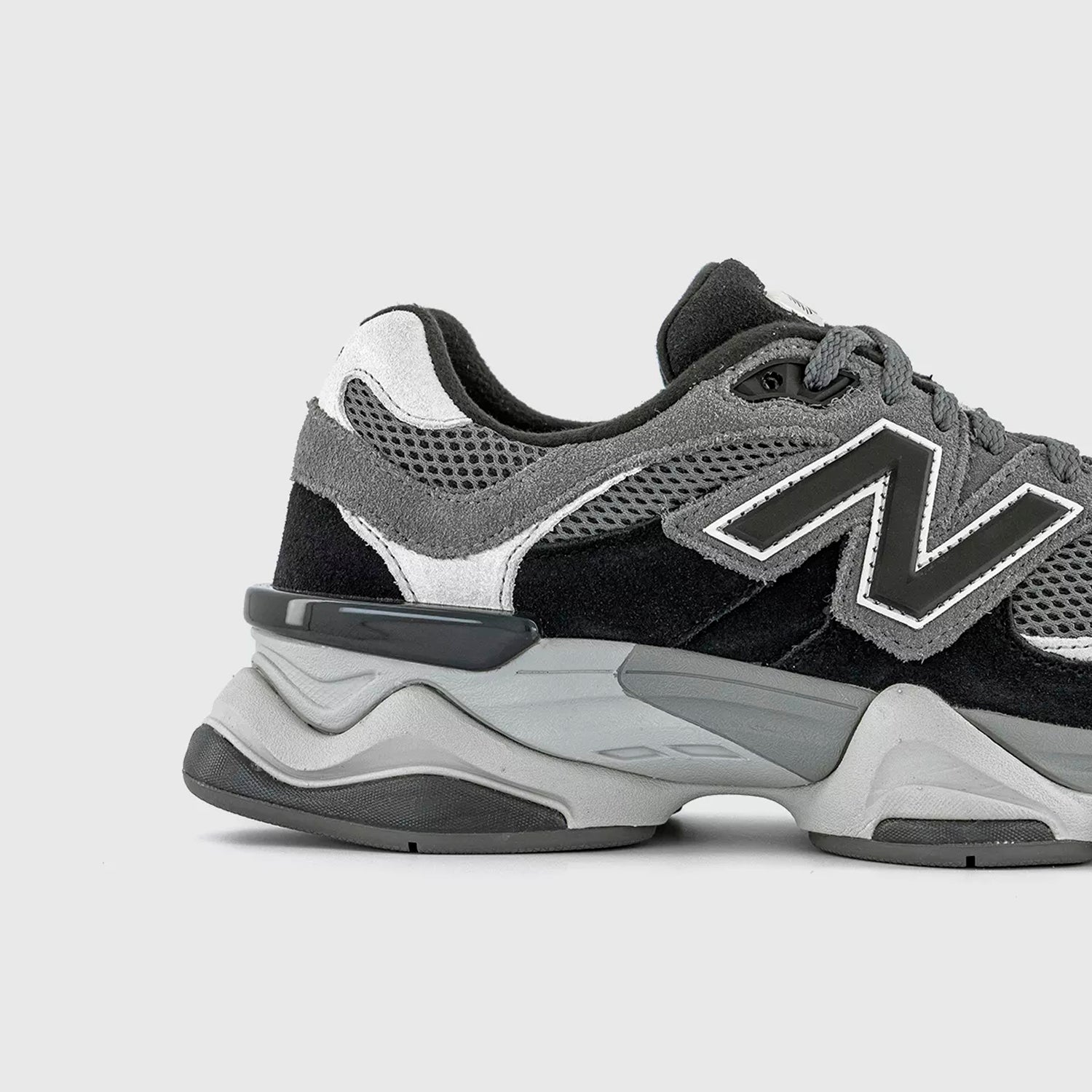 Unisex New Balance 9060 Lifestyle Trainers