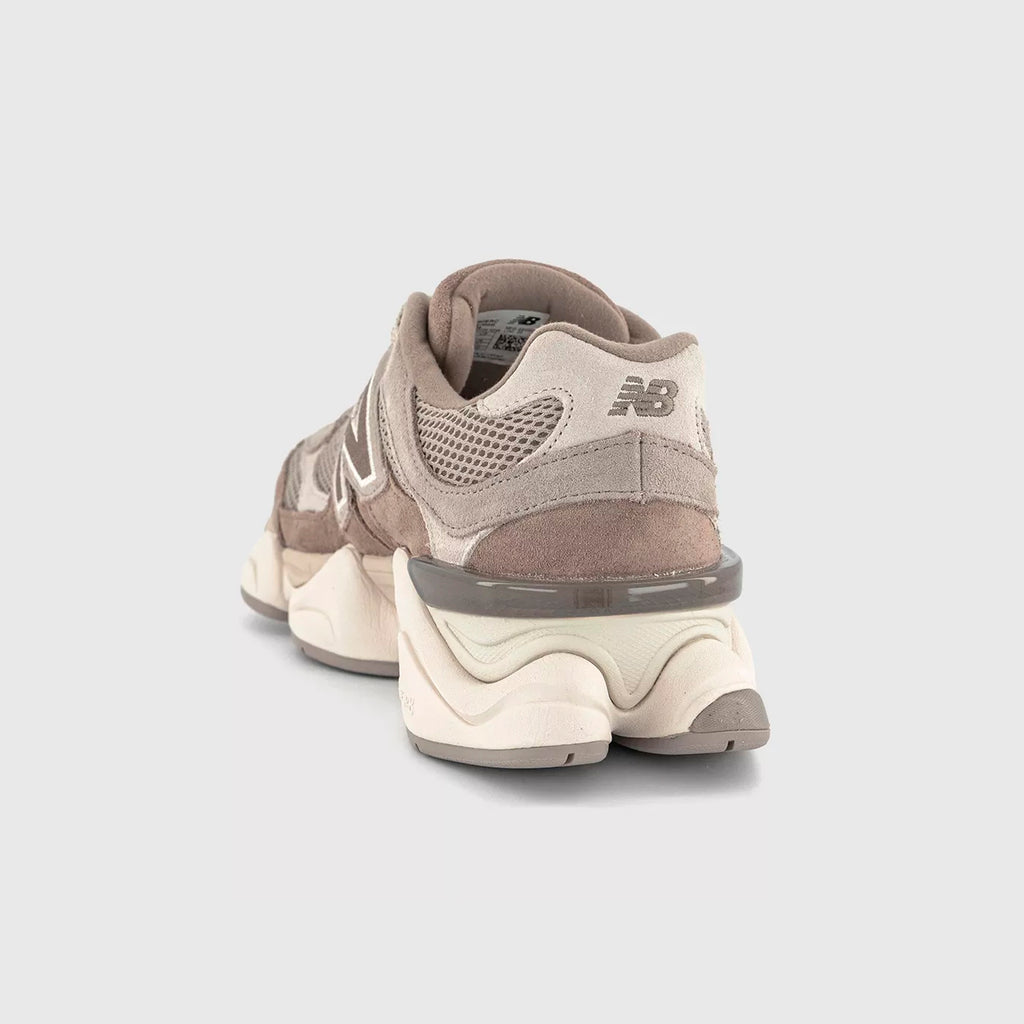 Unisex New Balance 9060 Lifestyle Trainers