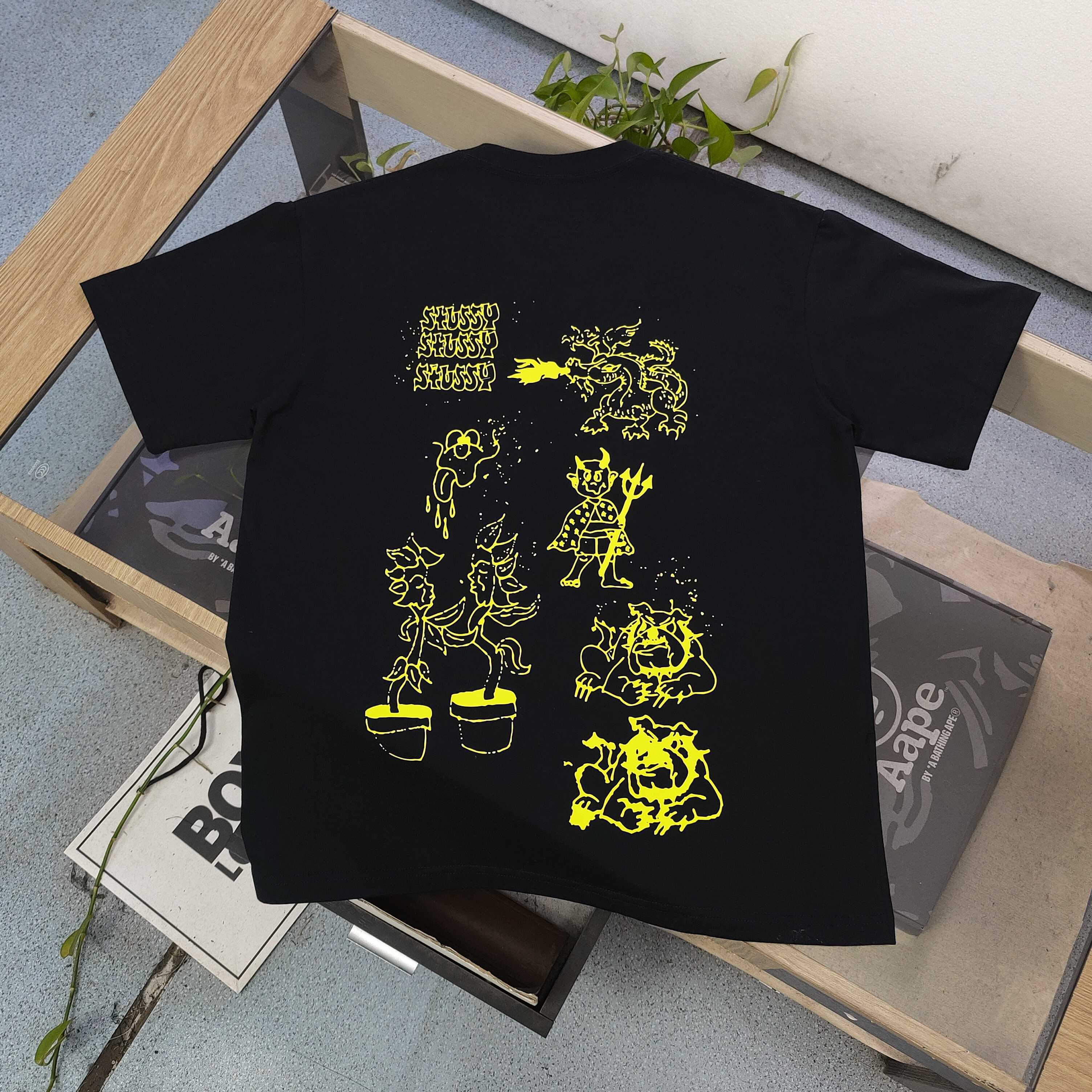 Stussy Bulldog & Sketch Art Graphic T-Shirt