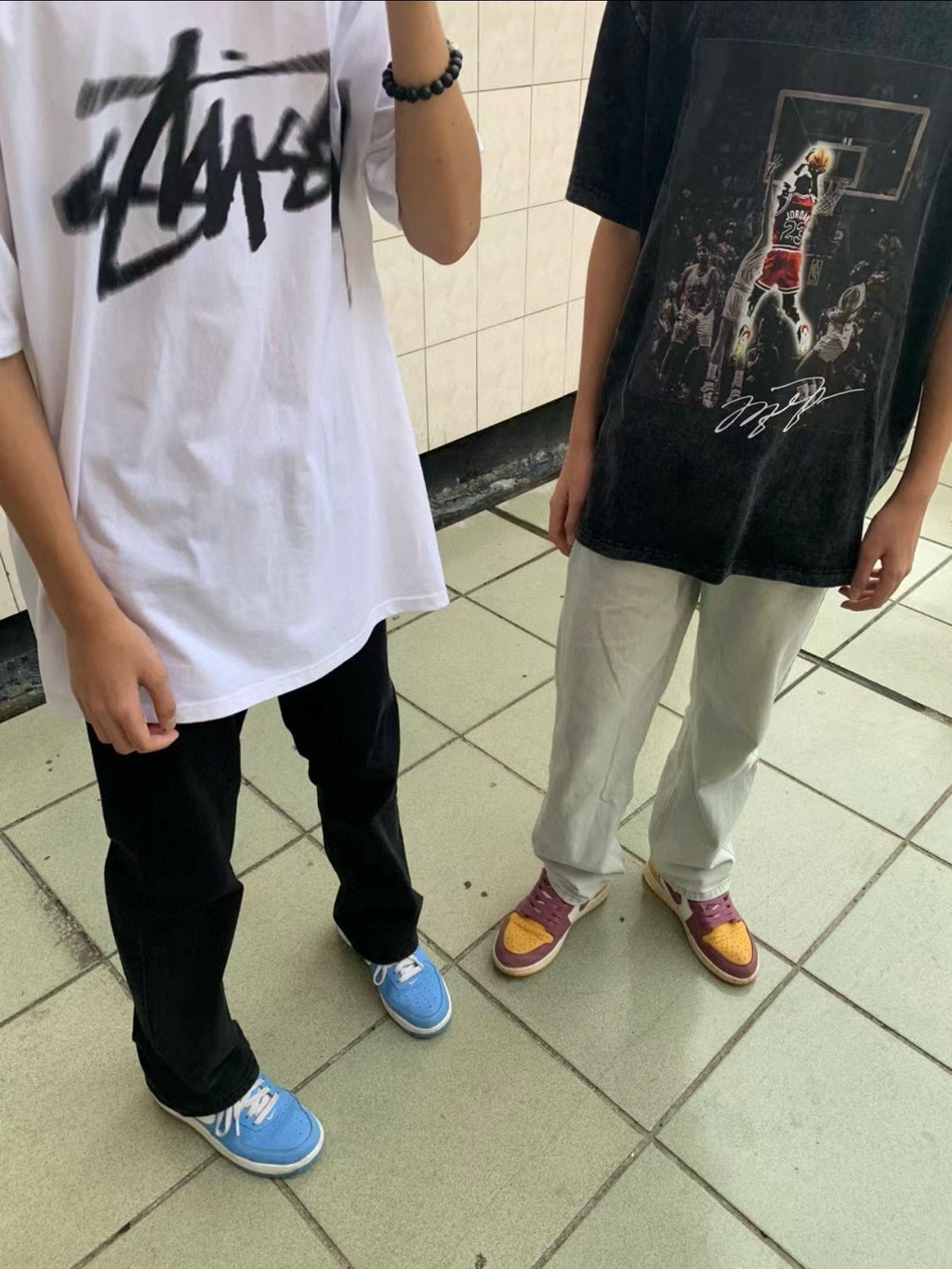 Unisex Stussy Distorted Logo Graphic T-Shirt