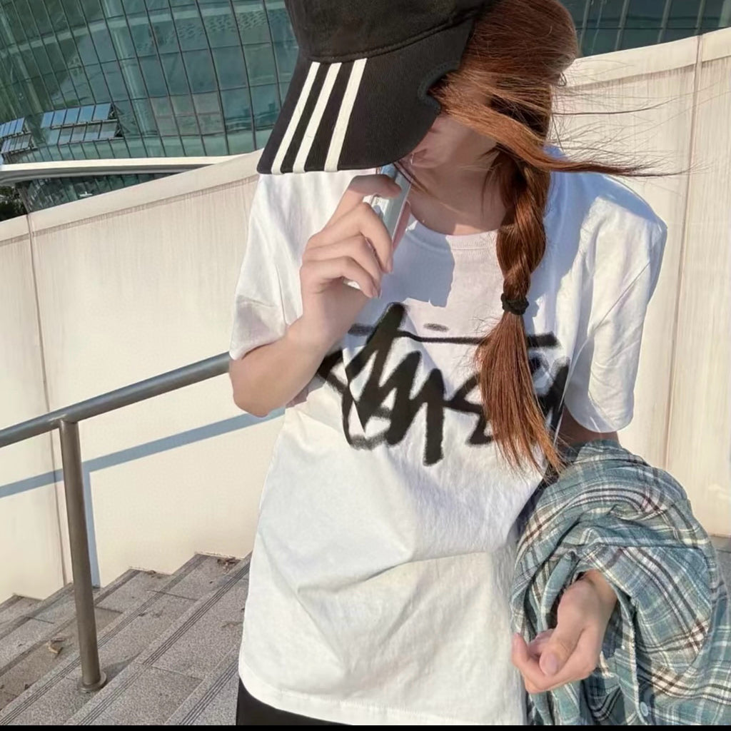 Unisex Stussy Distorted Logo Graphic T-Shirt